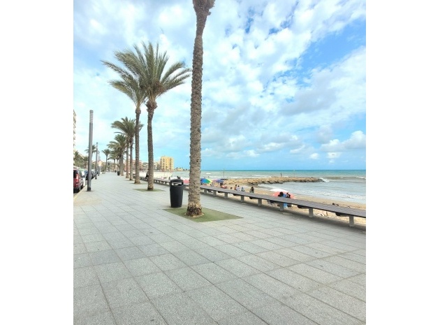 Resale - Apartment - Torrevieja - Beachside Torrevieja