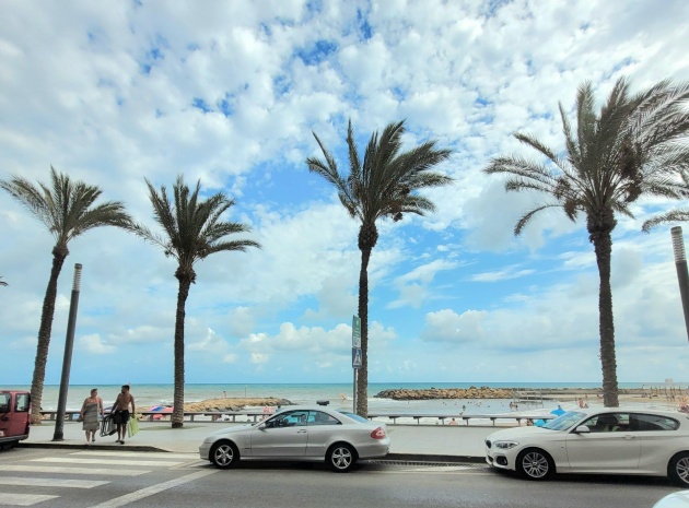 Resale - Apartment - Torrevieja - Beachside Torrevieja