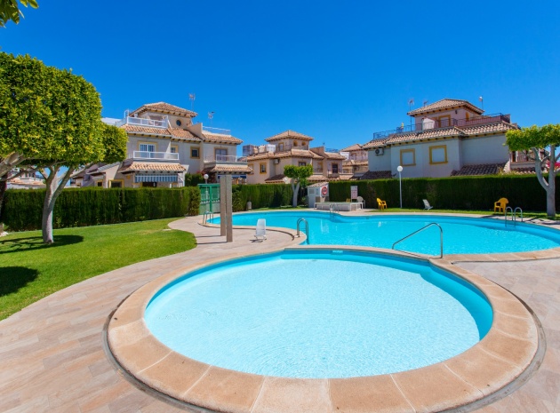 Wiederverkauf - Villa - Punta Prima - la campana