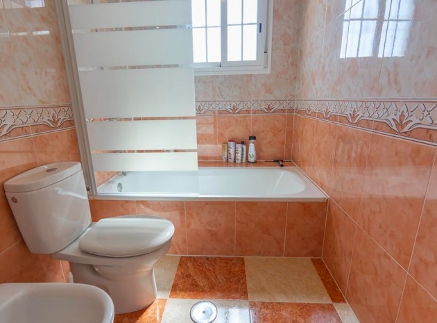 Återförsäljning - Villa - Cabo Roig - Lomas de Cabo Roig