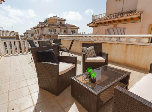 Återförsäljning - Villa - Cabo Roig - Lomas de Cabo Roig