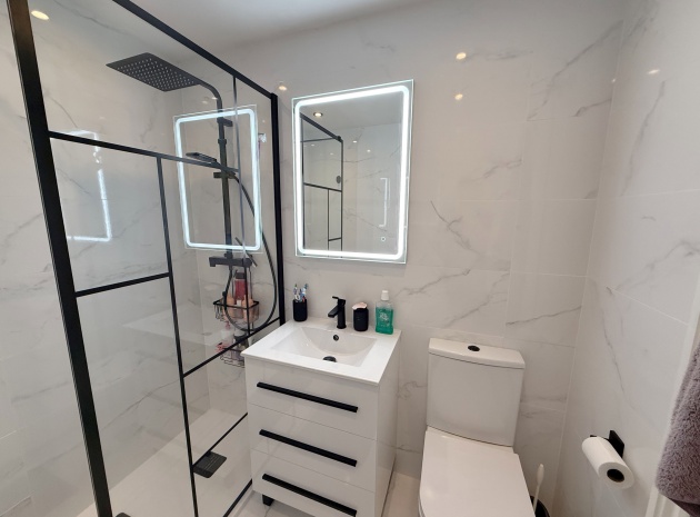 Resale - Apartment - Villamartin - bosque de las lomas