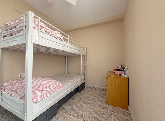 Resale - Apartment - Villamartin - bosque de las lomas