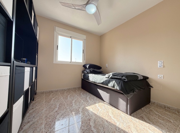 Resale - Apartment - Villamartin - bosque de las lomas