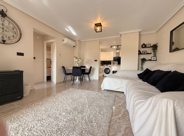Resale - Apartment - Villamartin - bosque de las lomas