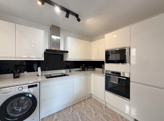 Resale - Apartment - Villamartin - bosque de las lomas