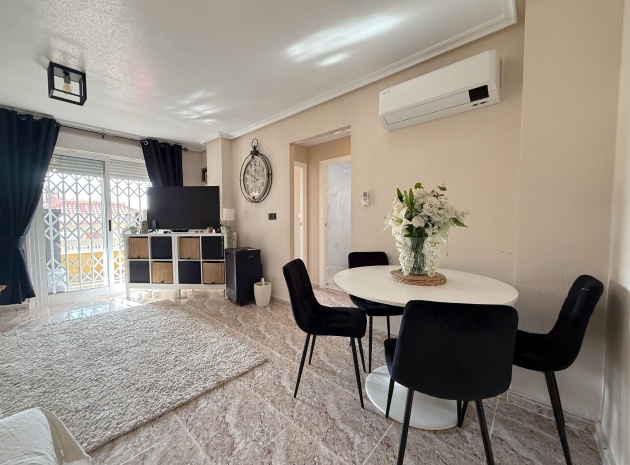 Resale - Apartment - Villamartin - bosque de las lomas
