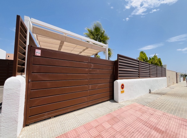 Revente - Villa - Los Montesinos - La Herrada