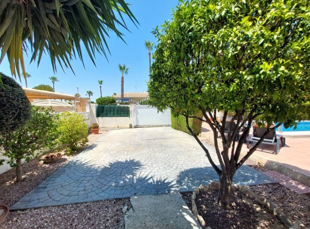 Revente - Villa - Ciudad Quesada - Pueblo Bravo