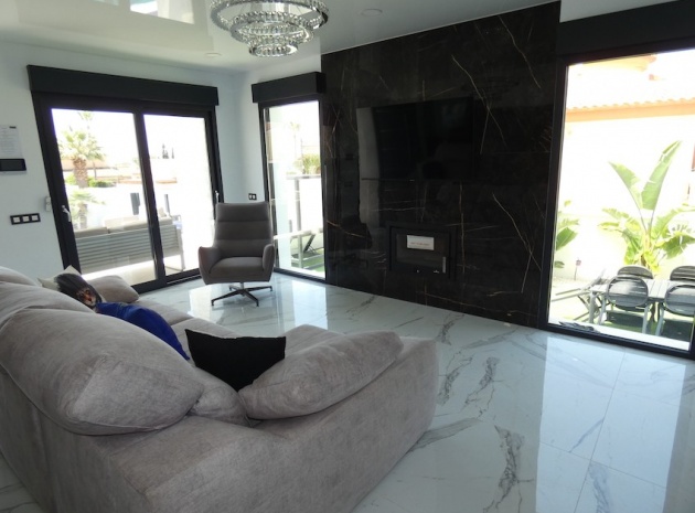 Resale - Villa - Ciudad Quesada