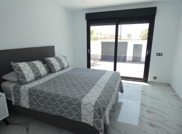 Resale - Villa - Ciudad Quesada