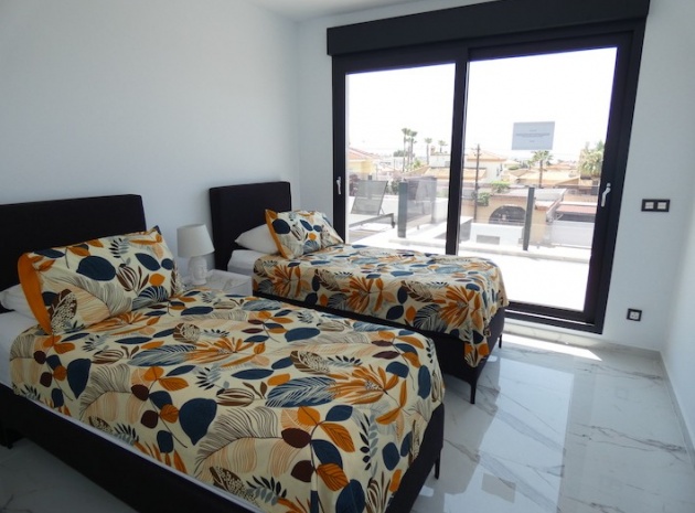 Resale - Villa - Ciudad Quesada