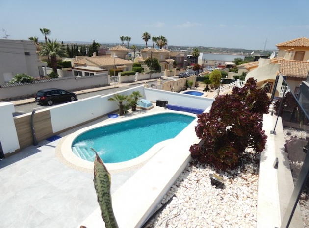 Resale - Villa - Ciudad Quesada