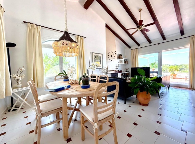 Återförsäljning - Villa - Villamartin