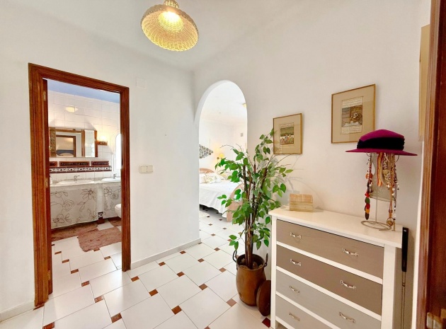 Återförsäljning - Villa - Villamartin