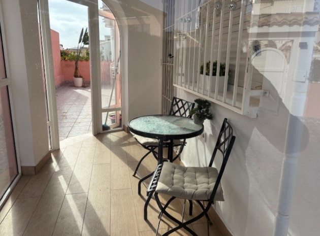 Resale - Villa - La Florida  - La Florida