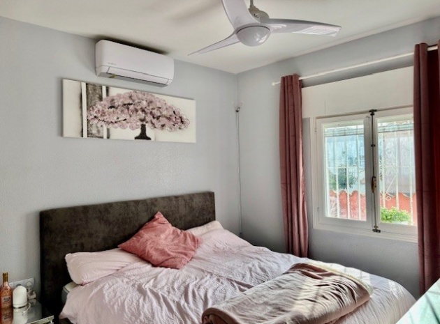 Resale - Villa - La Florida  - La Florida