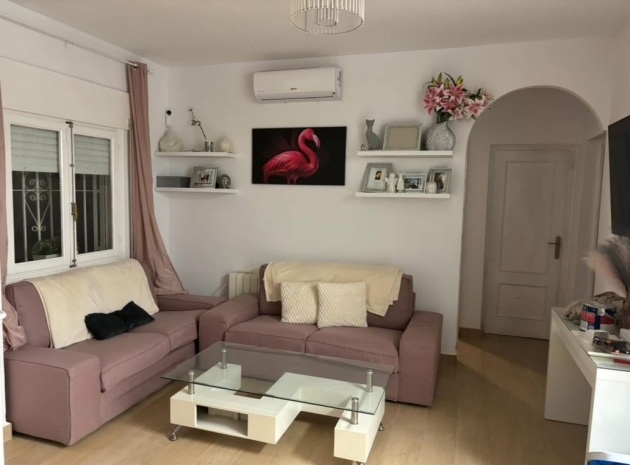 Resale - Villa - La Florida  - La Florida