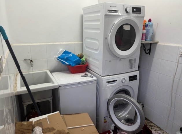 Resale - Villa - La Florida  - La Florida