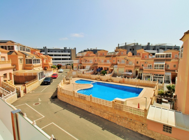 Wederverkoop - Villa - Playa Flamenca - pueblo caballero