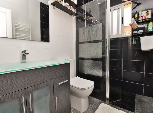 Wederverkoop - Villa - Playa Flamenca - pueblo caballero