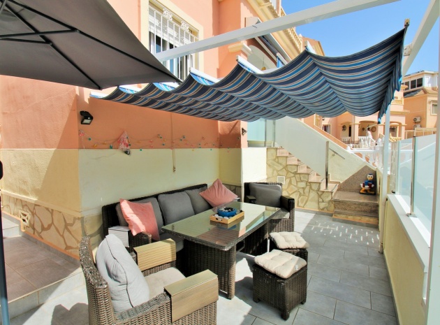 Wederverkoop - Villa - Playa Flamenca - pueblo caballero