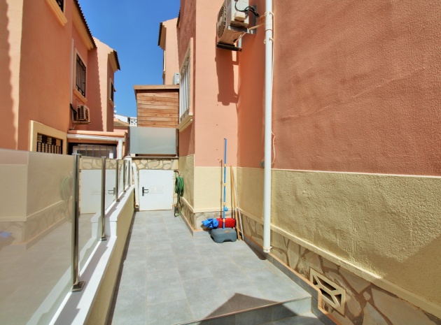 Wederverkoop - Villa - Playa Flamenca - pueblo caballero