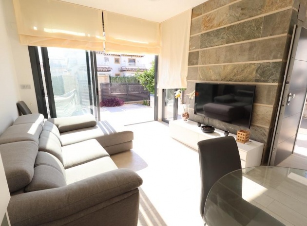 Återförsäljning - Villa - Cabo Roig - Lomas de Cabo Roig