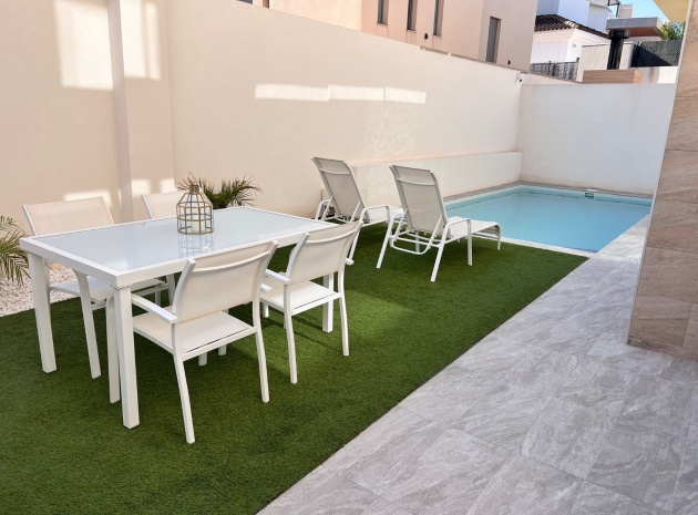 Wiederverkauf - Villa - Los Montesinos - Los Montesinos - Urb. La Herrada