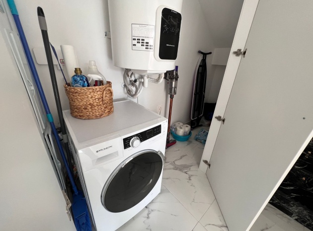 Wiederverkauf - Villa - Los Montesinos - Los Montesinos - Urb. La Herrada