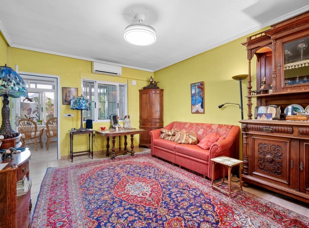 Resale - Townhouse - Ciudad Quesada