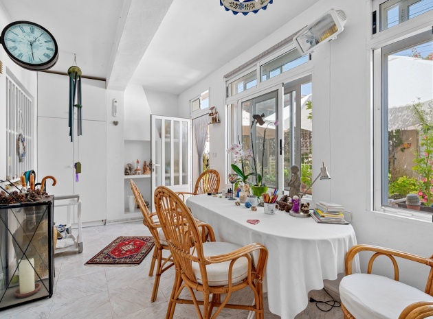 Resale - Townhouse - Ciudad Quesada