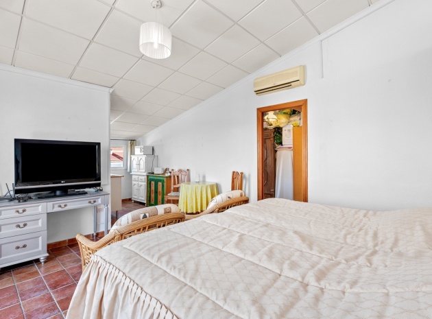 Resale - Townhouse - Ciudad Quesada