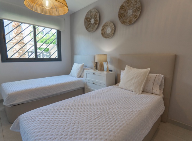 Återförsäljning - Lägenhet - Guardamar del Segura - El Raso