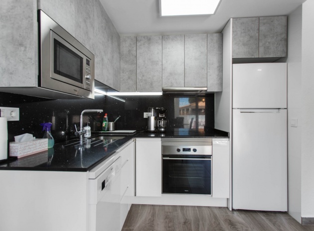 Resale - Apartment - Los Balcones - lago jardin