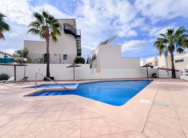 Återförsäljning - Villa - Ciudad Quesada