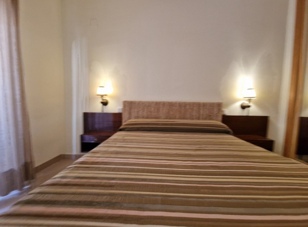 Resale - Apartment - Guardamar del Segura