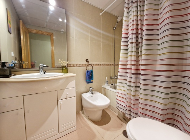 Resale - Apartment - Guardamar del Segura