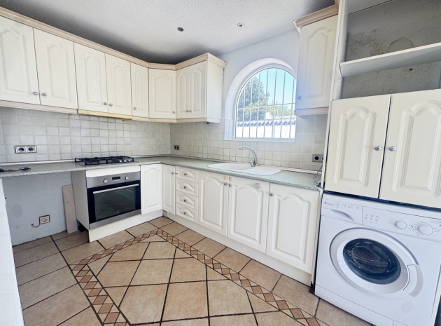 Resale - Townhouse - Villamartin - blue lagoon