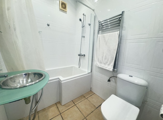 Resale - Townhouse - Villamartin - blue lagoon