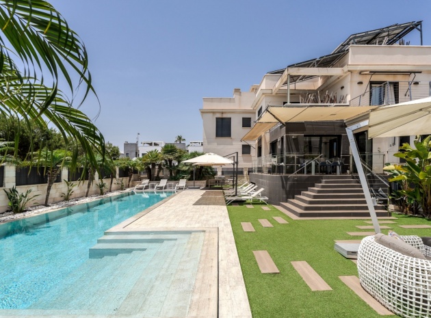 Resale - Villa - La Zenia