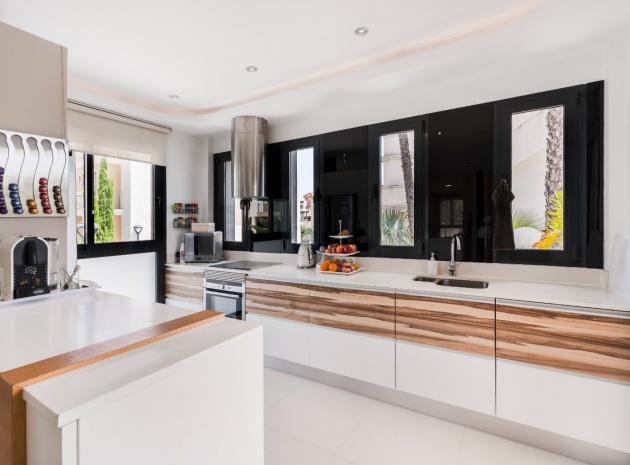 Resale - Villa - La Zenia