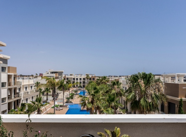 Resale - Villa - La Zenia