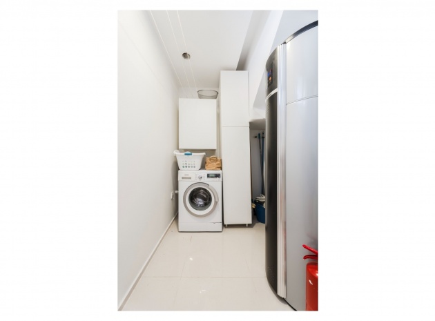 Resale - Villa - La Zenia