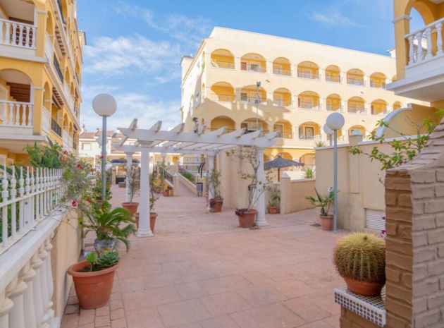 Resale - Apartment - Algorfa - fontana