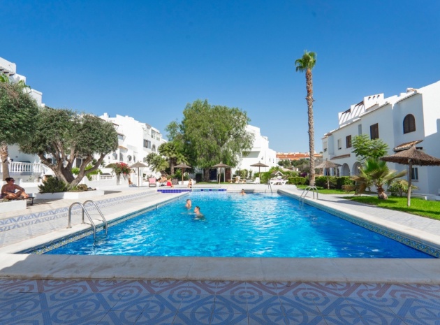 Resale - Townhouse - Ciudad Quesada