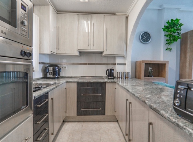 Resale - Townhouse - Ciudad Quesada