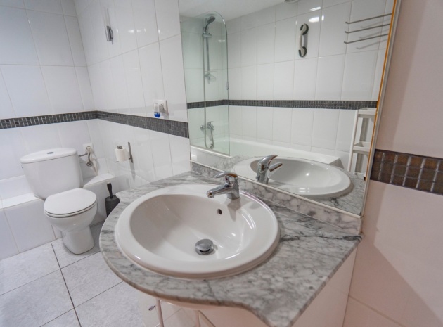 Resale - Townhouse - Ciudad Quesada