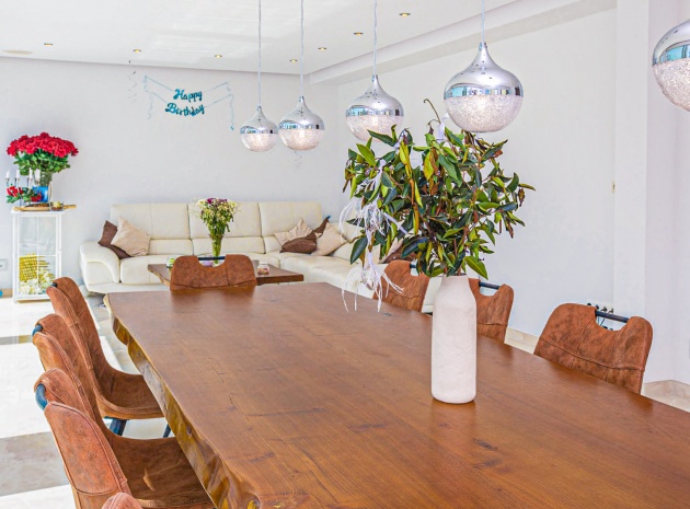 Resale - Villa - La Zenia