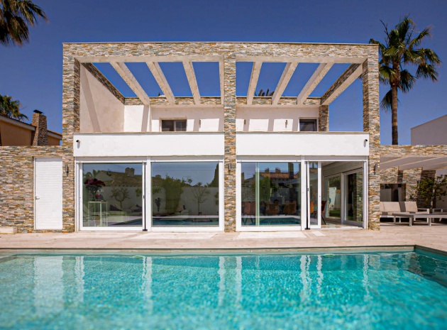 Resale - Villa - La Zenia